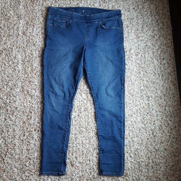 levis pull on
